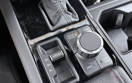 Toyota Tundra, 2025 год, 11 390 000 рублей, 24 фотография