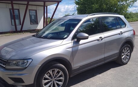 Volkswagen Tiguan II, 2019 год, 2 000 000 рублей, 4 фотография