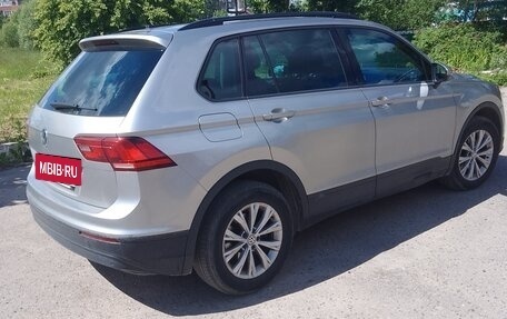 Volkswagen Tiguan II, 2019 год, 2 000 000 рублей, 5 фотография
