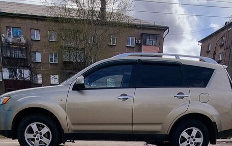 Mitsubishi Outlander III рестайлинг 3, 2008 год, 1 080 000 рублей, 10 фотография