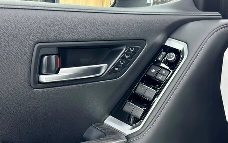 Toyota Land Cruiser, 2024 год, 11 100 000 рублей, 9 фотография