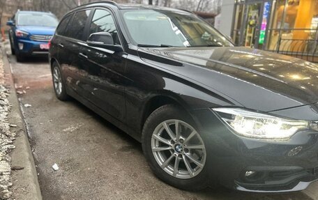 BMW 3 серия, 2017 год, 1 745 000 рублей, 4 фотография