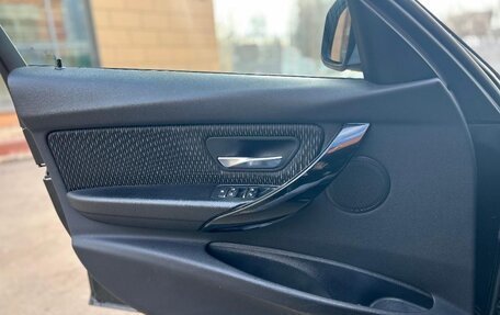 BMW 3 серия, 2017 год, 1 745 000 рублей, 17 фотография