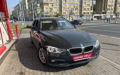 BMW 3 серия, 2017 год, 1 745 000 рублей, 28 фотография