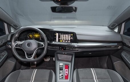 Volkswagen Golf VIII, 2022 год, 1 505 000 рублей, 10 фотография