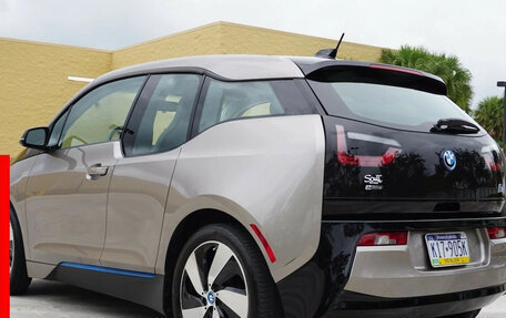 BMW i3 I01 рестайлинг, 2015 год, 1 900 000 рублей, 10 фотография