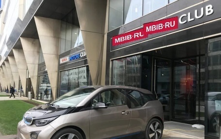 BMW i3 I01 рестайлинг, 2015 год, 1 900 000 рублей, 9 фотография