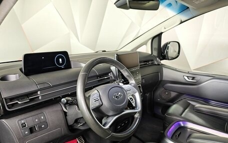 Hyundai Staria, 2021 год, 5 350 000 рублей, 17 фотография