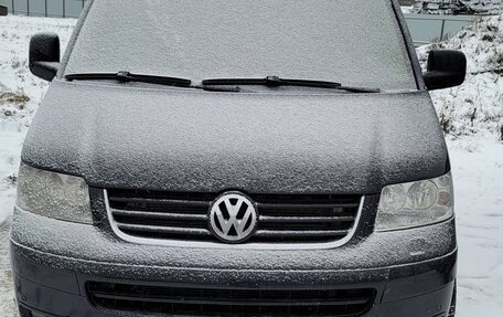 Volkswagen Multivan T5, 2004 год, 1 500 000 рублей, 1 фотография