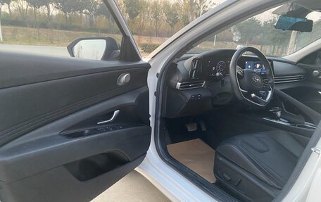 Hyundai Elantra, 2021 год, 2 000 000 рублей, 7 фотография