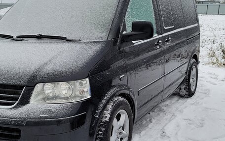 Volkswagen Multivan T5, 2004 год, 1 500 000 рублей, 2 фотография