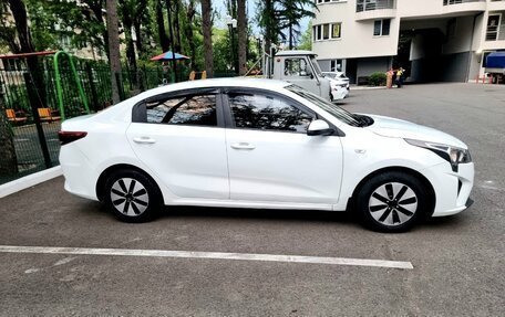 KIA Rio IV, 2020 год, 900 000 рублей, 5 фотография