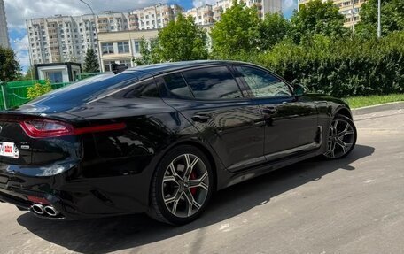 KIA Stinger I, 2018 год, 2 600 000 рублей, 3 фотография