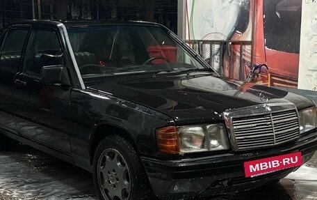 Mercedes-Benz 190 (W201), 1985 год, 110 000 рублей, 7 фотография