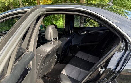 Mercedes-Benz C-Класс, 2011 год, 1 400 000 рублей, 5 фотография