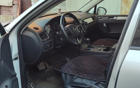 Volkswagen Touareg III, 2011 год, 1 400 000 рублей, 7 фотография