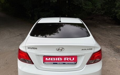 Hyundai Solaris II рестайлинг, 2015 год, 1 090 000 рублей, 8 фотография