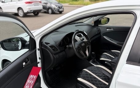 Hyundai Solaris II рестайлинг, 2015 год, 1 090 000 рублей, 13 фотография