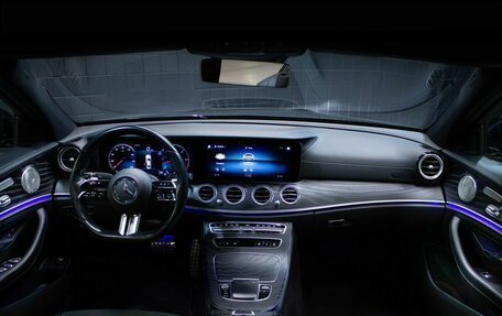 Mercedes-Benz E-Класс, 2021 год, 3 998 000 рублей, 10 фотография