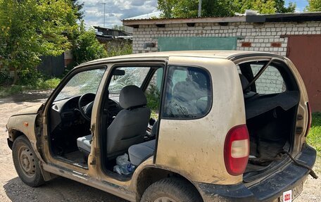 Chevrolet Niva I рестайлинг, 2004 год, 90 000 рублей, 4 фотография