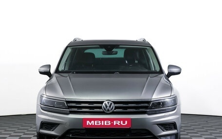 Volkswagen Tiguan II, 2020 год, 2 100 000 рублей, 2 фотография
