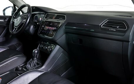 Volkswagen Tiguan II, 2020 год, 2 100 000 рублей, 11 фотография