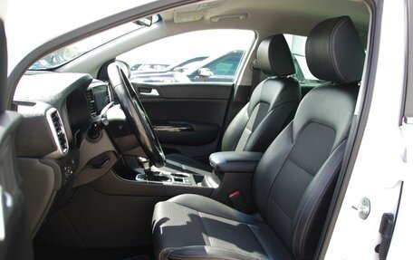 KIA Sportage IV рестайлинг, 2021 год, 2 399 000 рублей, 7 фотография