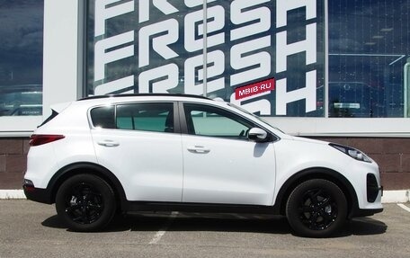 KIA Sportage IV рестайлинг, 2021 год, 2 399 000 рублей, 5 фотография