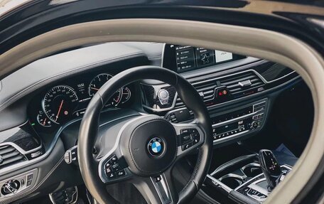 BMW 7 серия, 2018 год, 5 500 000 рублей, 8 фотография