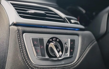 BMW 7 серия, 2018 год, 5 500 000 рублей, 20 фотография