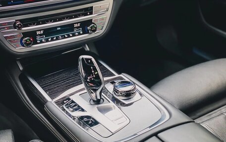 BMW 7 серия, 2018 год, 5 500 000 рублей, 16 фотография