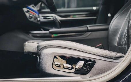 BMW 7 серия, 2018 год, 5 500 000 рублей, 11 фотография