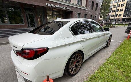 BMW 5 серия, 2020 год, 5 400 000 рублей, 3 фотография