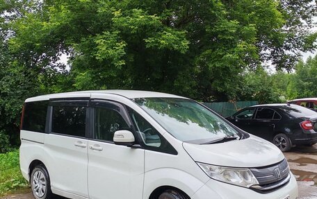 Honda Stepwgn IV, 2016 год, 1 700 000 рублей, 2 фотография