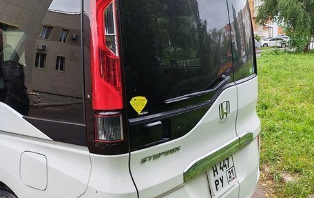 Honda Stepwgn IV, 2016 год, 1 700 000 рублей, 5 фотография