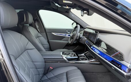 BMW 7 серия, 2025 год, 15 800 000 рублей, 11 фотография