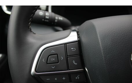 Toyota Highlander, 2025 год, 5 690 000 рублей, 29 фотография