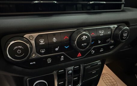 Jeep Wrangler, 2023 год, 6 700 000 рублей, 14 фотография