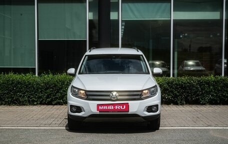 Volkswagen Tiguan I, 2016 год, 1 800 000 рублей, 3 фотография