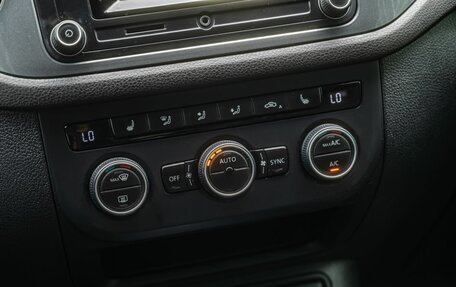 Volkswagen Tiguan I, 2016 год, 1 800 000 рублей, 21 фотография