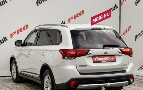 Mitsubishi Outlander III рестайлинг 3, 2017 год, 1 770 000 рублей, 5 фотография