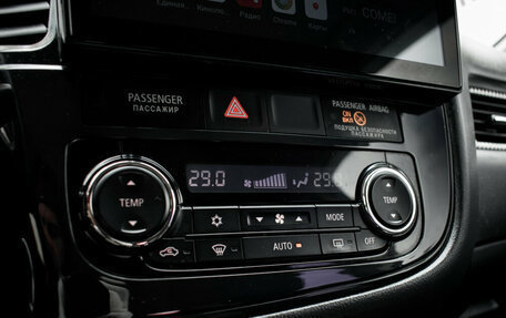 Mitsubishi Outlander III рестайлинг 3, 2017 год, 1 770 000 рублей, 21 фотография