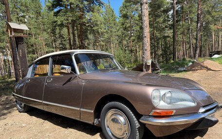 Citroen DS i рестайлинг 2, 1971 год, 6 900 000 рублей, 2 фотография