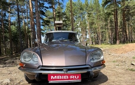 Citroen DS i рестайлинг 2, 1971 год, 6 900 000 рублей, 3 фотография