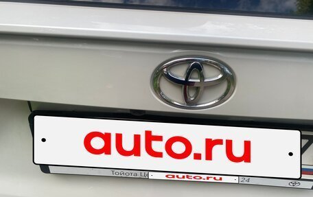 Toyota RAV4, 2022 год, 3 800 000 рублей, 18 фотография