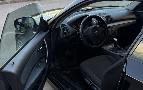 BMW 1 серия, 2011 год, 900 000 рублей, 7 фотография