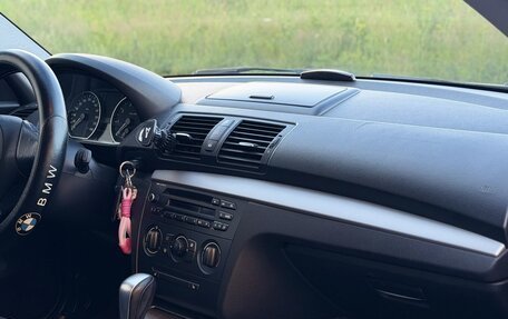 BMW 1 серия, 2011 год, 900 000 рублей, 9 фотография