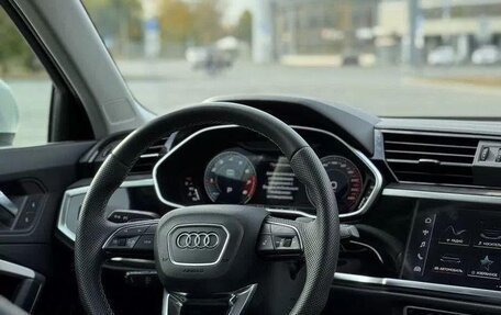 Audi Q3, 2021 год, 2 125 000 рублей, 11 фотография