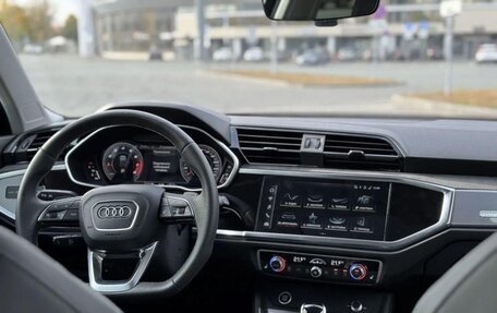 Audi Q3, 2021 год, 2 125 000 рублей, 10 фотография