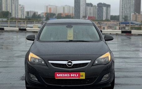 Opel Astra J, 2013 год, 650 000 рублей, 3 фотография